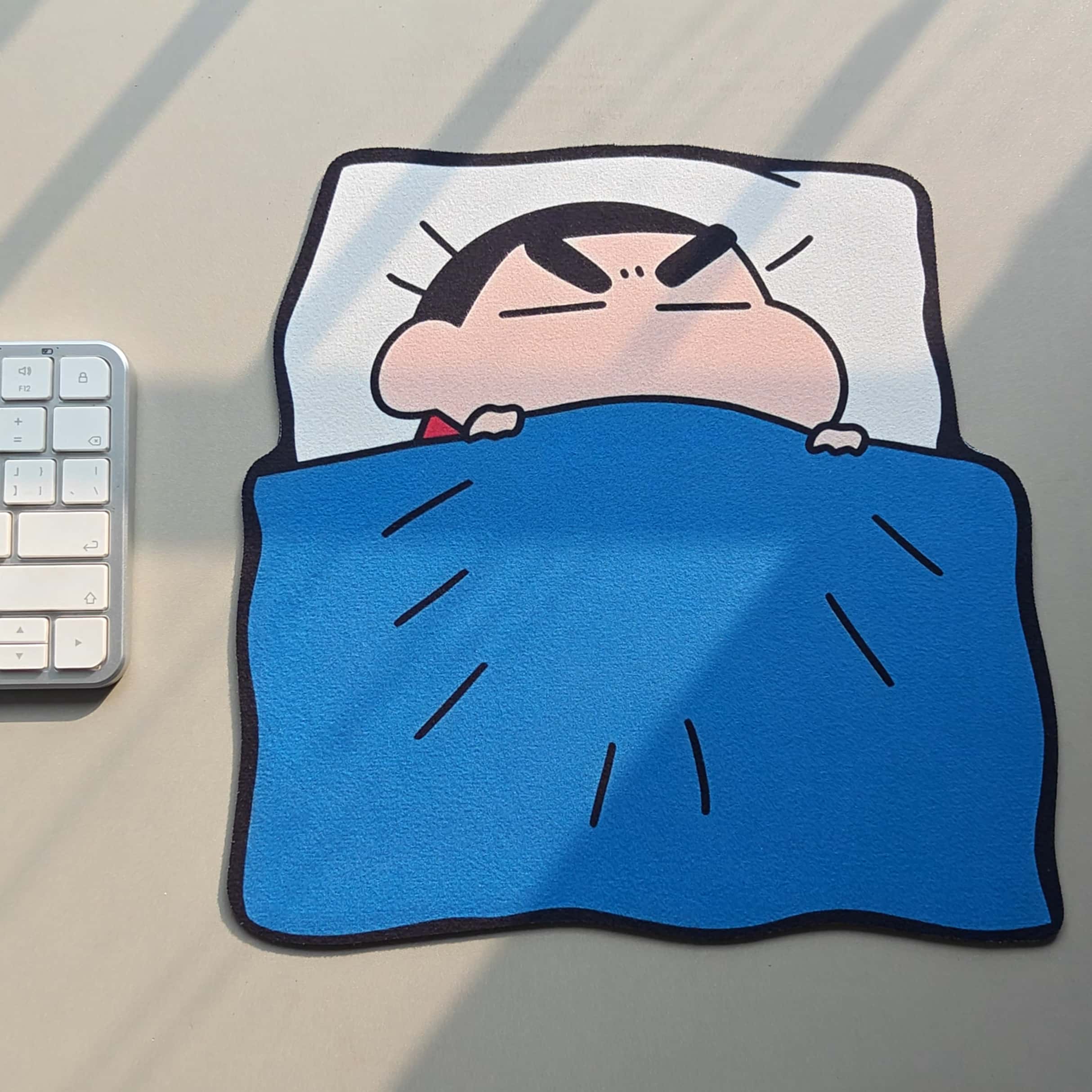 HOT Sale Cute Crayon Shinchan  - Rubber Mat Desk recension och pris